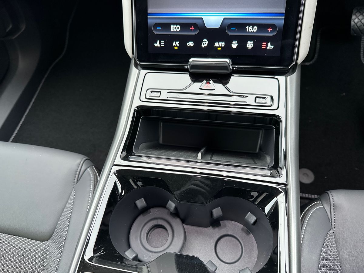 Used Ford Explorer 2025 for sale - 78055329: Photo 28