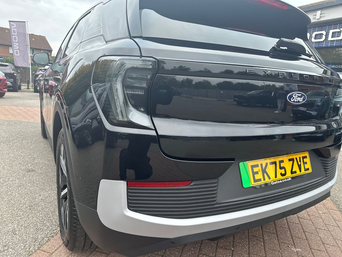 Used Ford Explorer 2025 for sale - 78055329: Photo 33