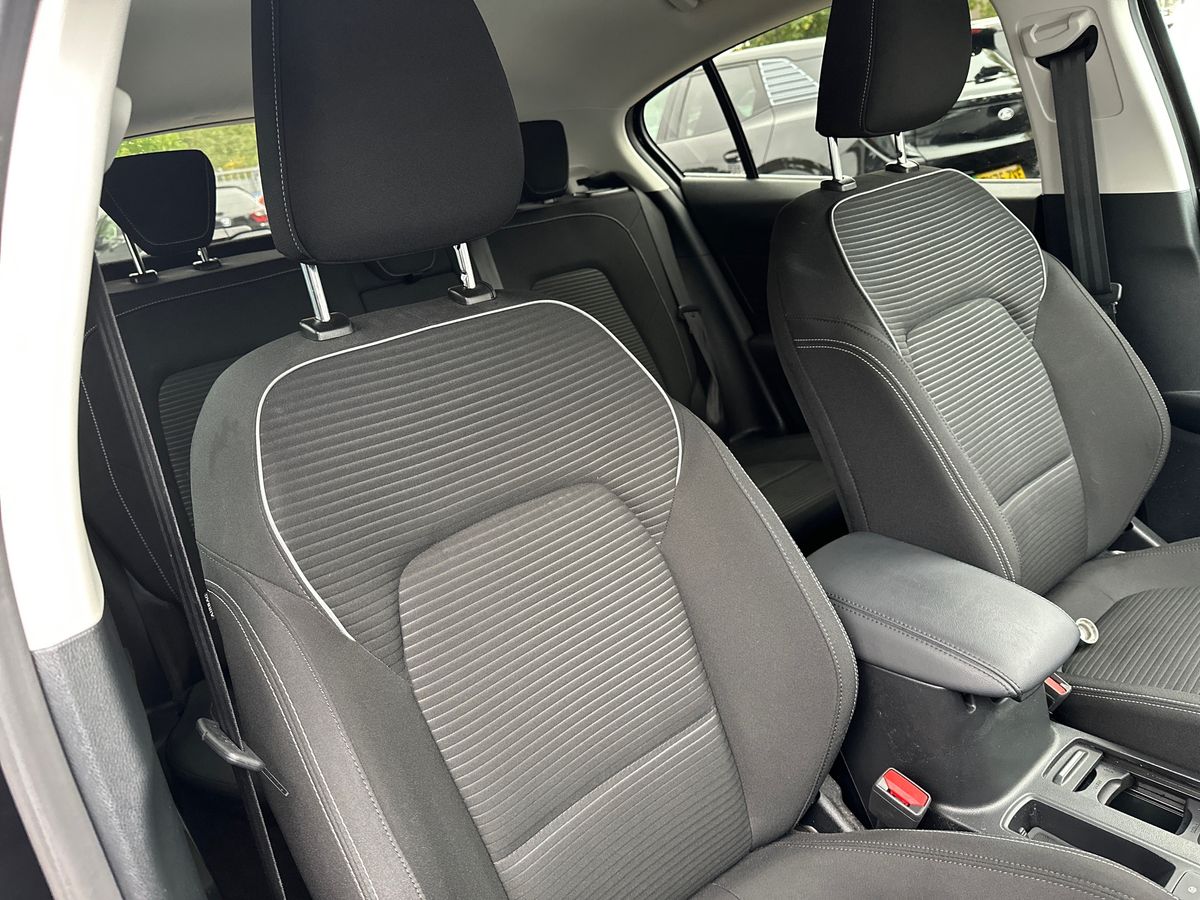 Used Ford Focus 2022 for sale - 76273032: Photo 12