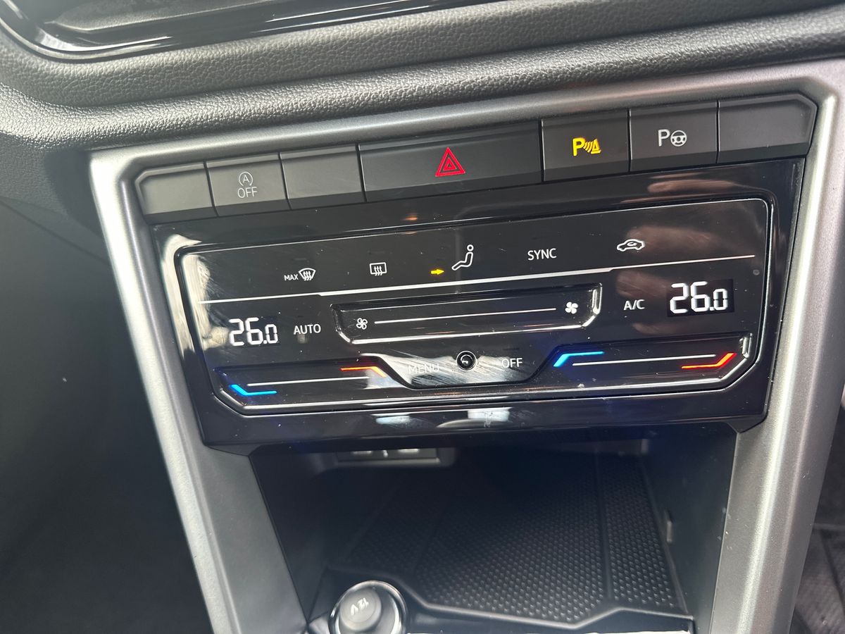 Used Volkswagen T-Roc 2023 for sale - 77903215: Photo 22