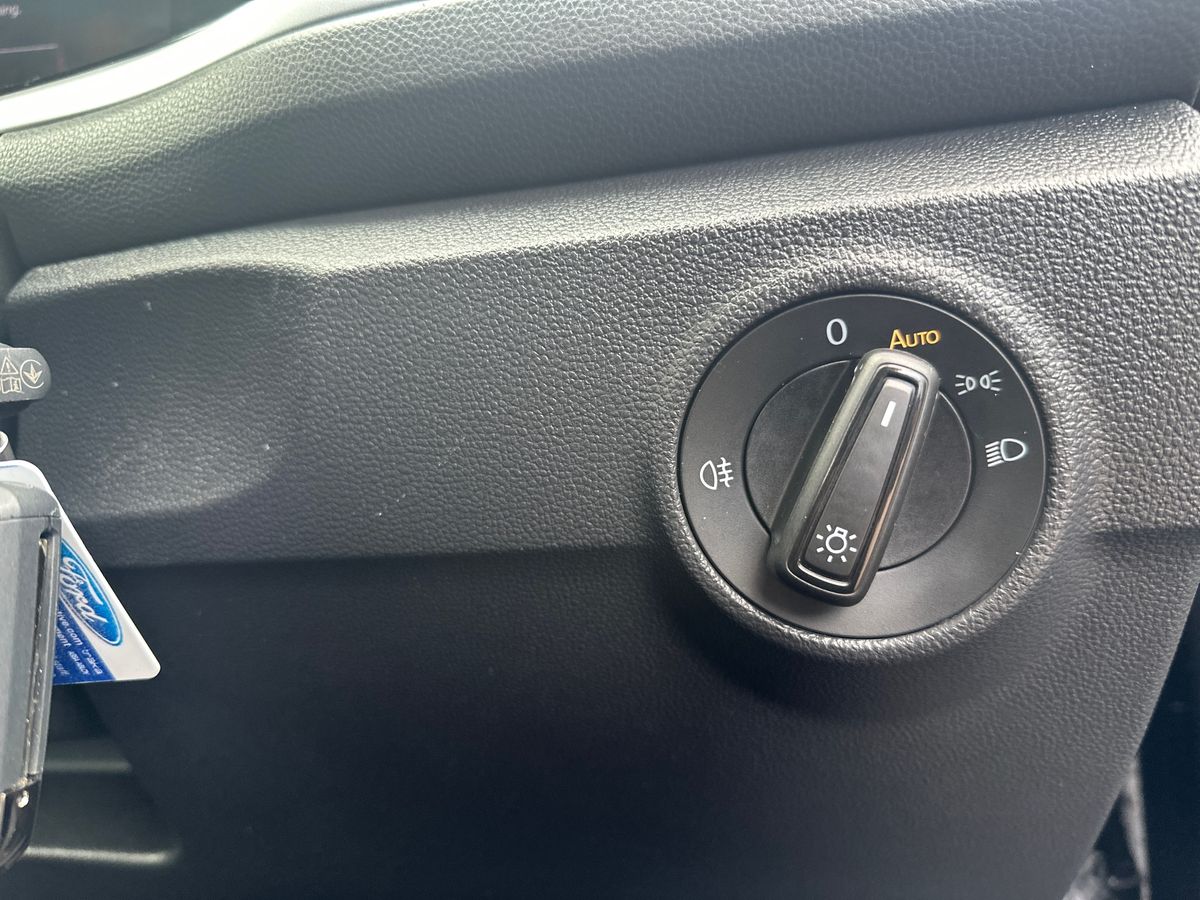 Used Volkswagen T-Roc 2023 for sale - 77903215: Photo 23