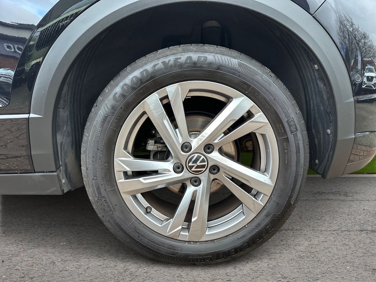 Used Volkswagen T-Roc 2023 for sale - 77565441: Photo 9