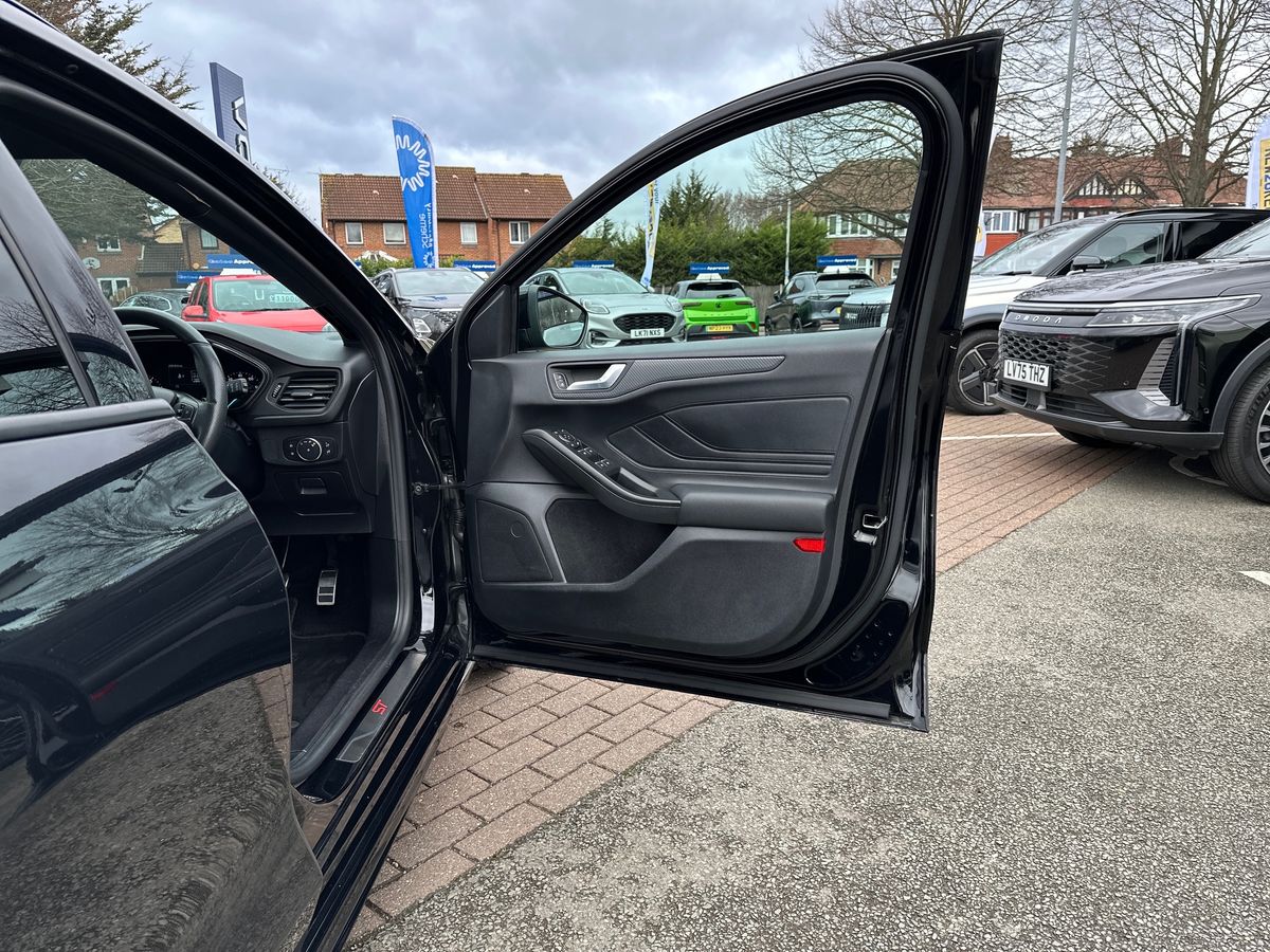 Used Ford Focus 2020 for sale - 77570001: Photo 35