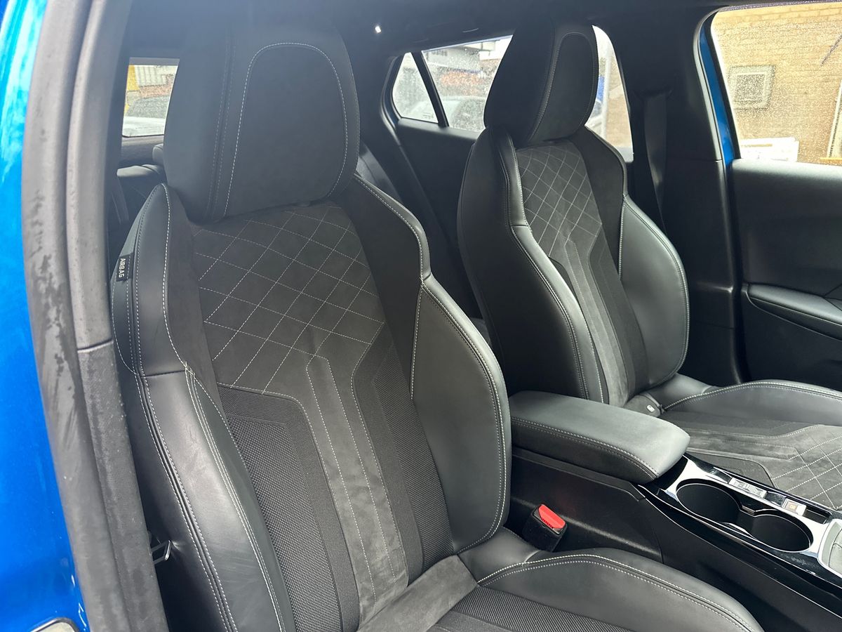 Used Peugeot 2008 2021 for sale - 76872868: Photo 12