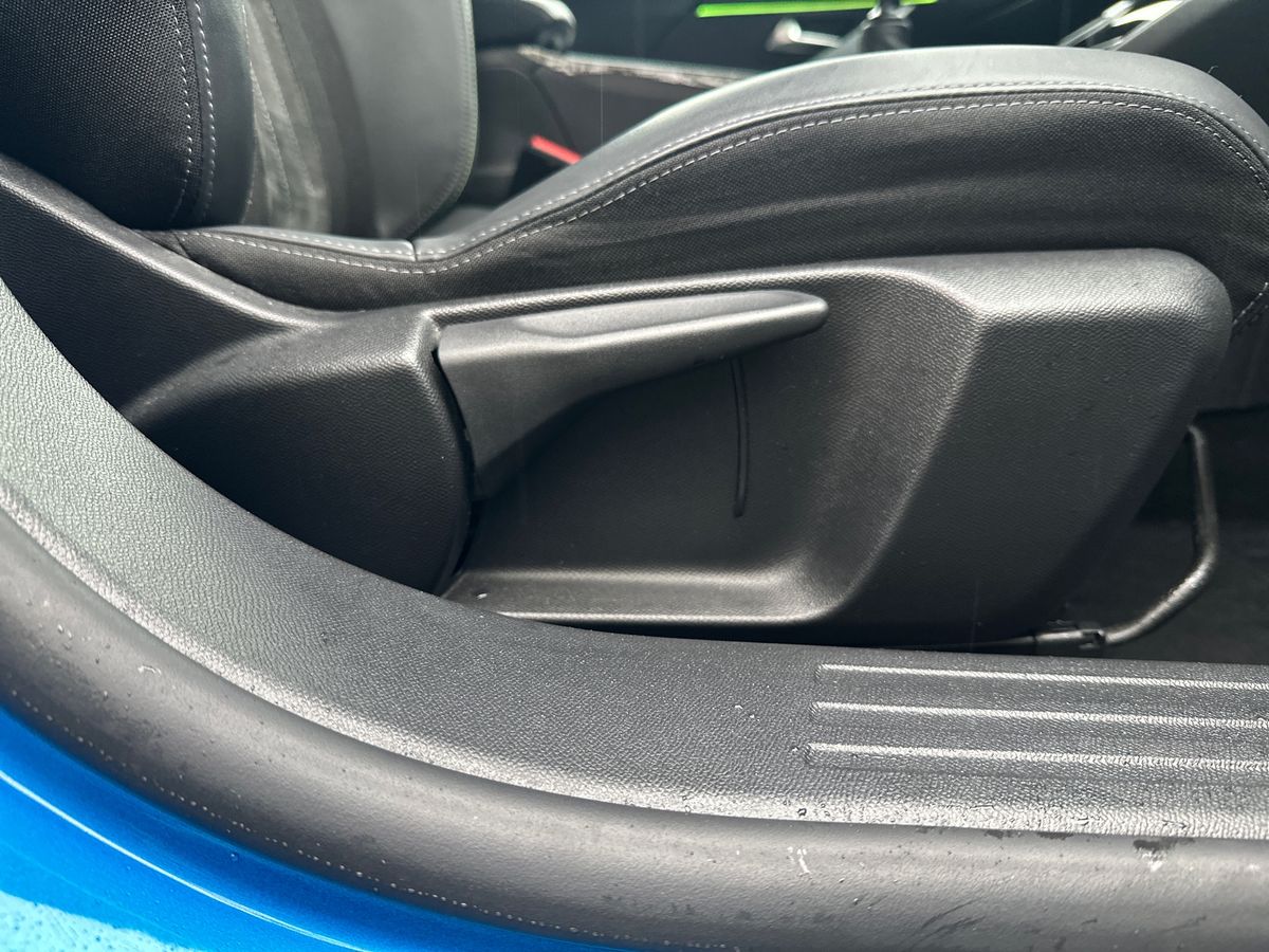 Used Peugeot 2008 2021 for sale - 76872868: Photo 30