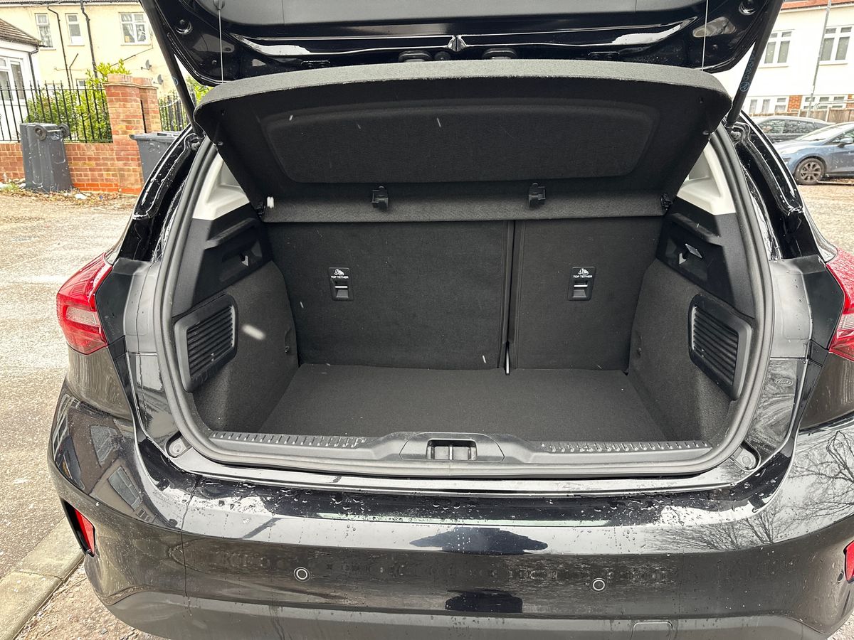 Used Ford Focus 2023 for sale - 77116102: Photo 34