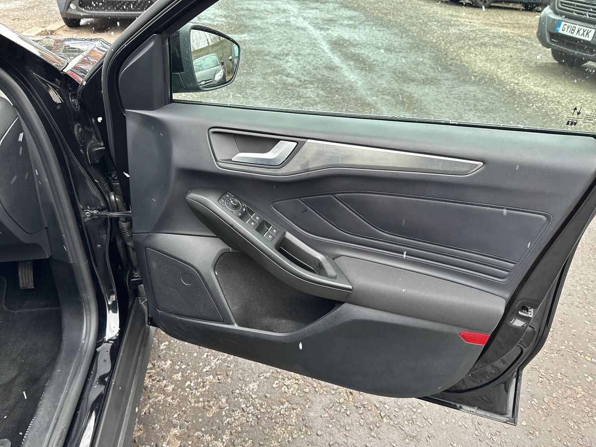 Used Ford Focus 2023 for sale - 77116102: Photo 35