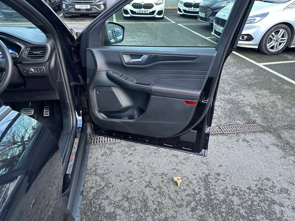 Used Ford Kuga 2022 for sale - 77269296: Photo 35