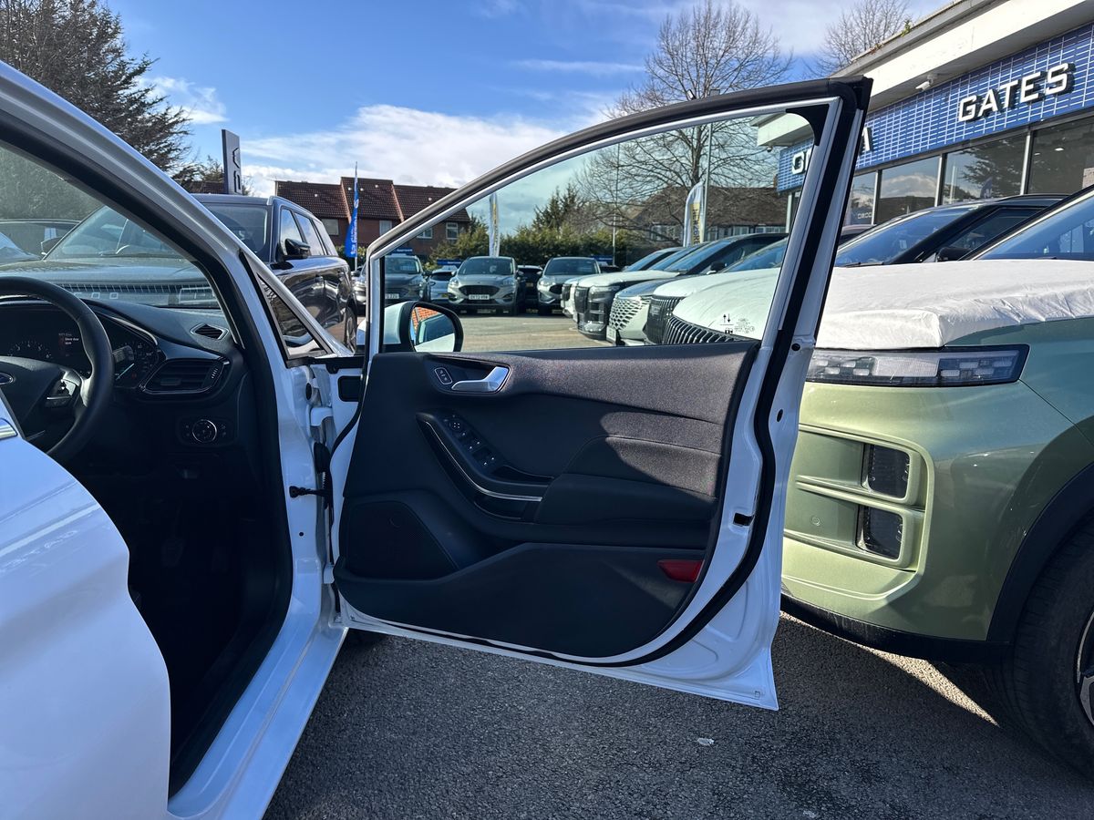 Used Ford Fiesta 2023 for sale - 78022261: Photo 35