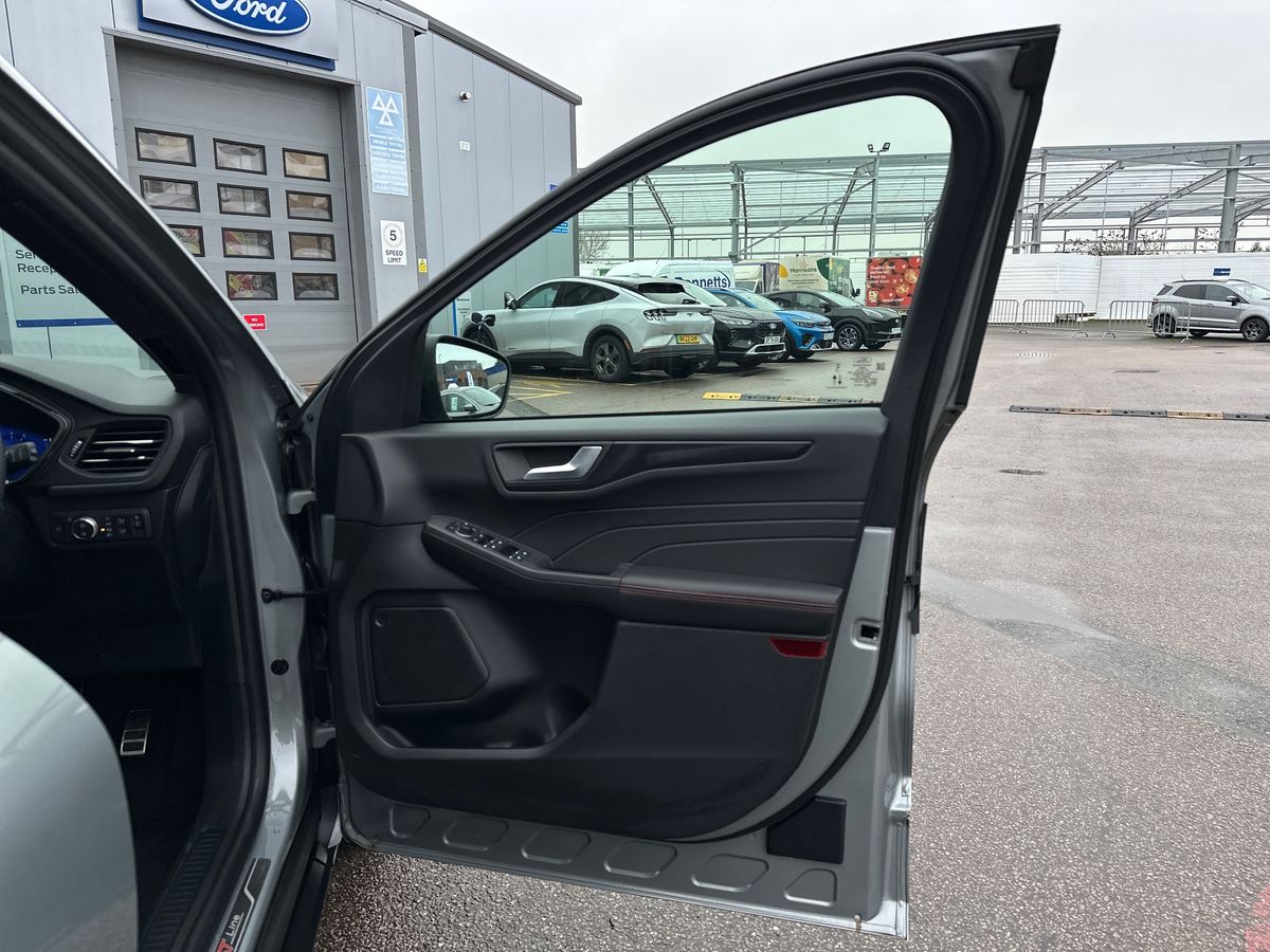 Used Ford Kuga 2023 for sale - 77556810: Photo 35