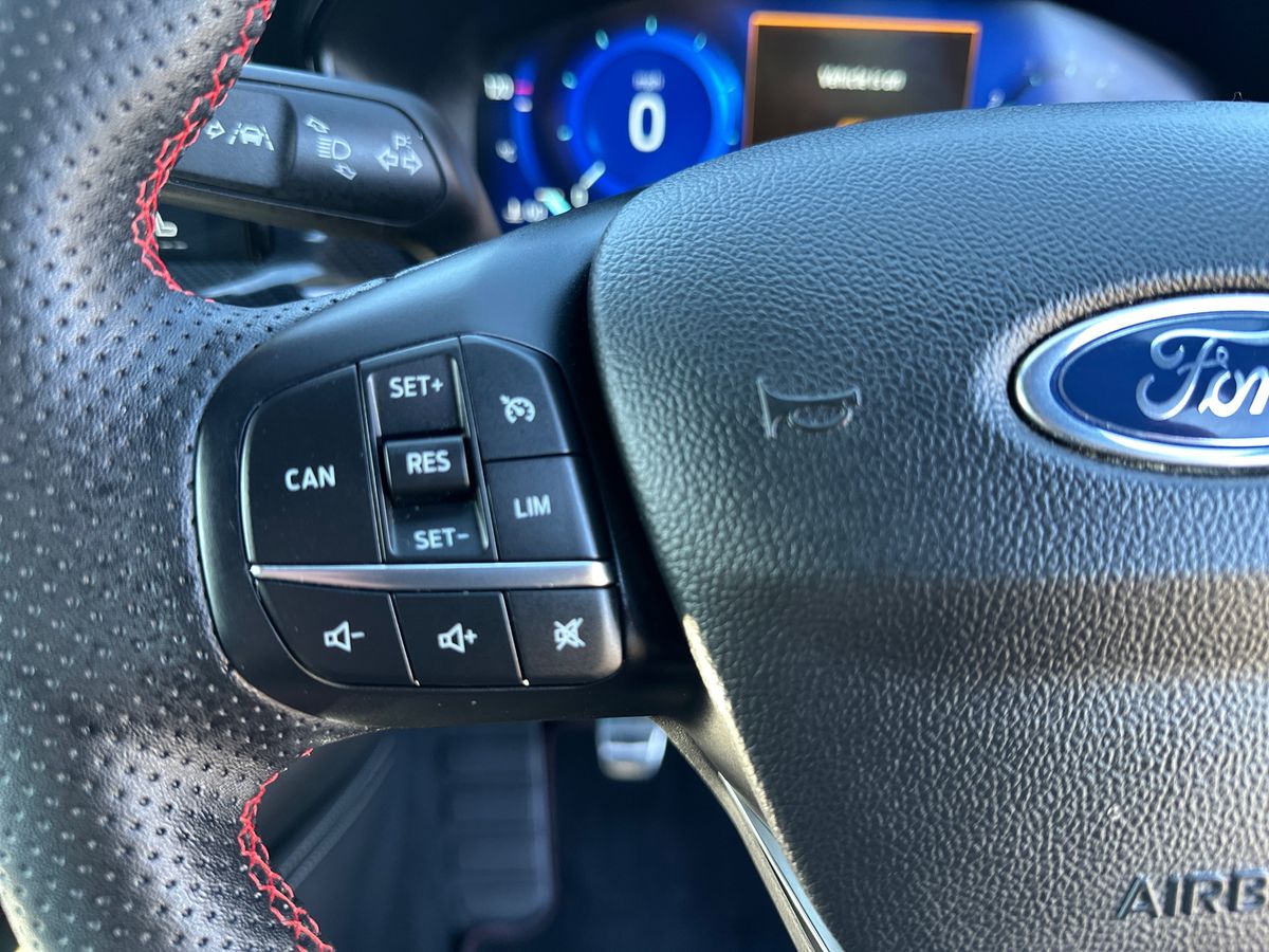 Used Ford Focus 2023 for sale - 77934277: Photo 26