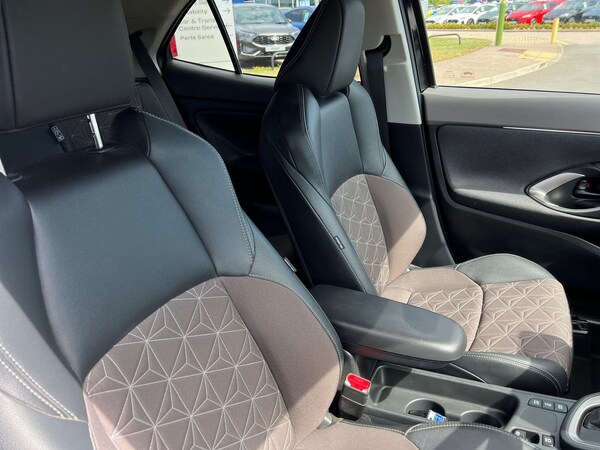 Used Toyota Yaris Cross 2023 for sale - 76099953: Photo 12