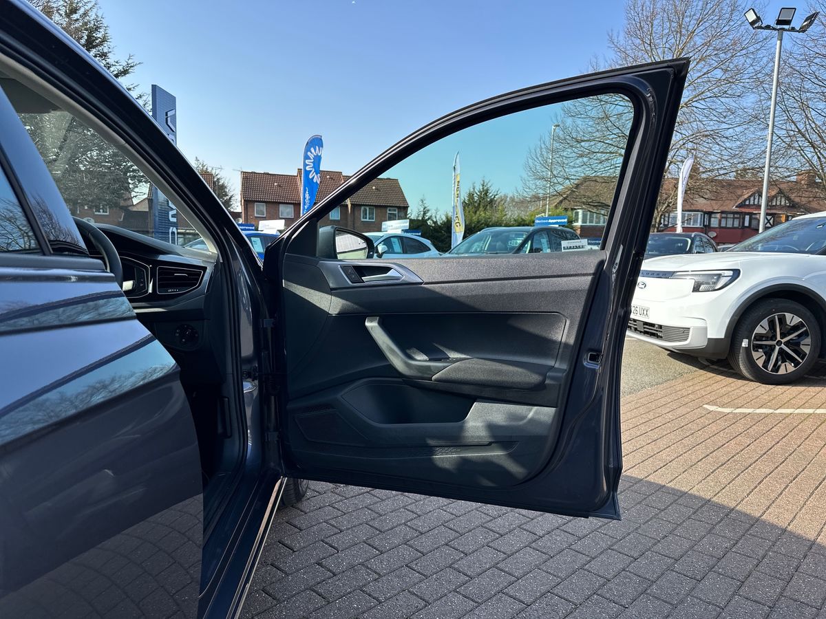 Used Volkswagen Polo 2024 for sale - 77771133: Photo 35