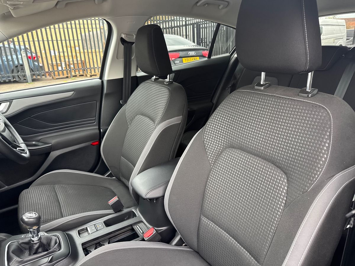 Used Ford Focus 2022 for sale - 76717231: Photo 13