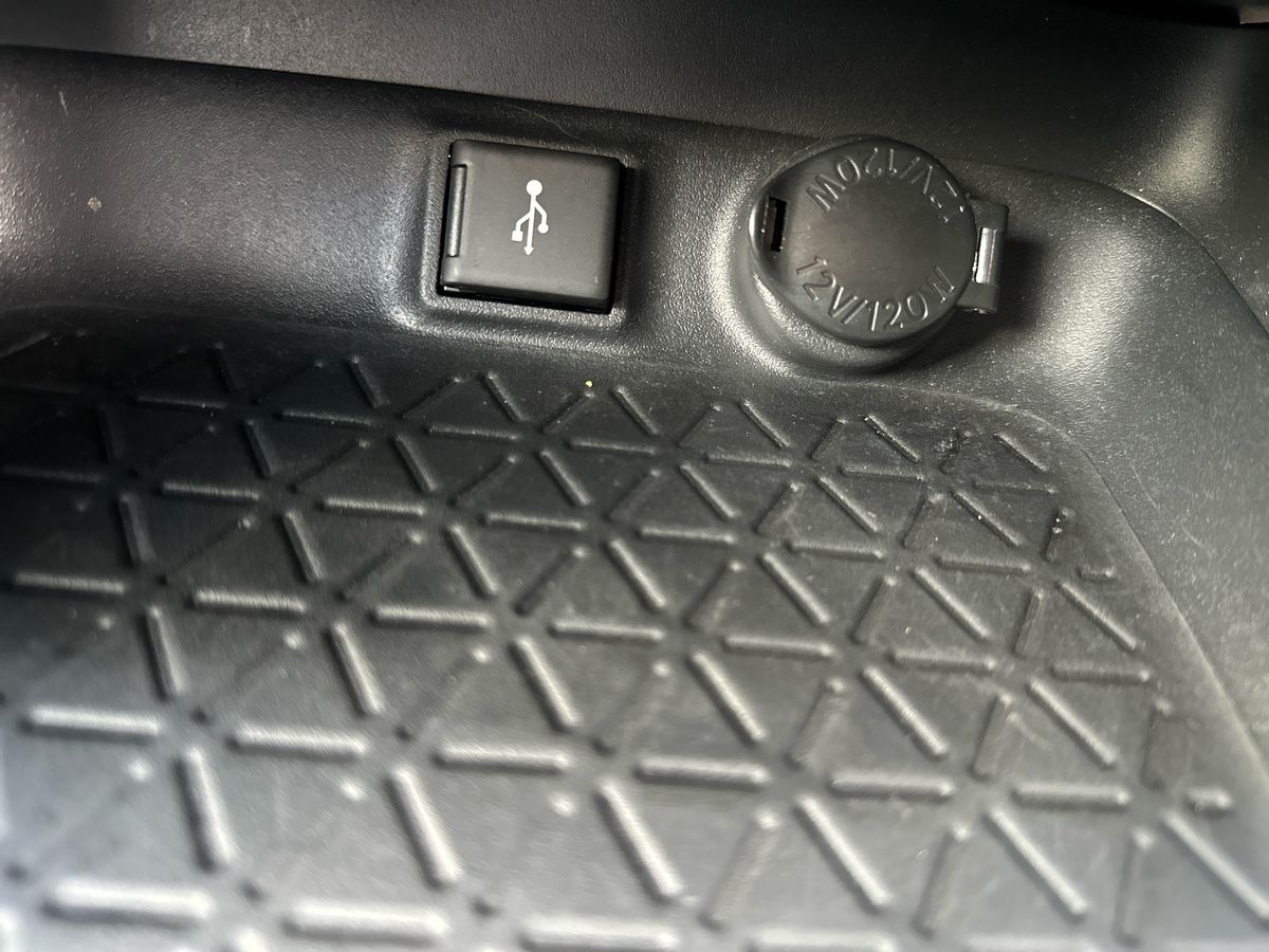 Used Toyota RAV4 2020 for sale - 77300395: Photo 24