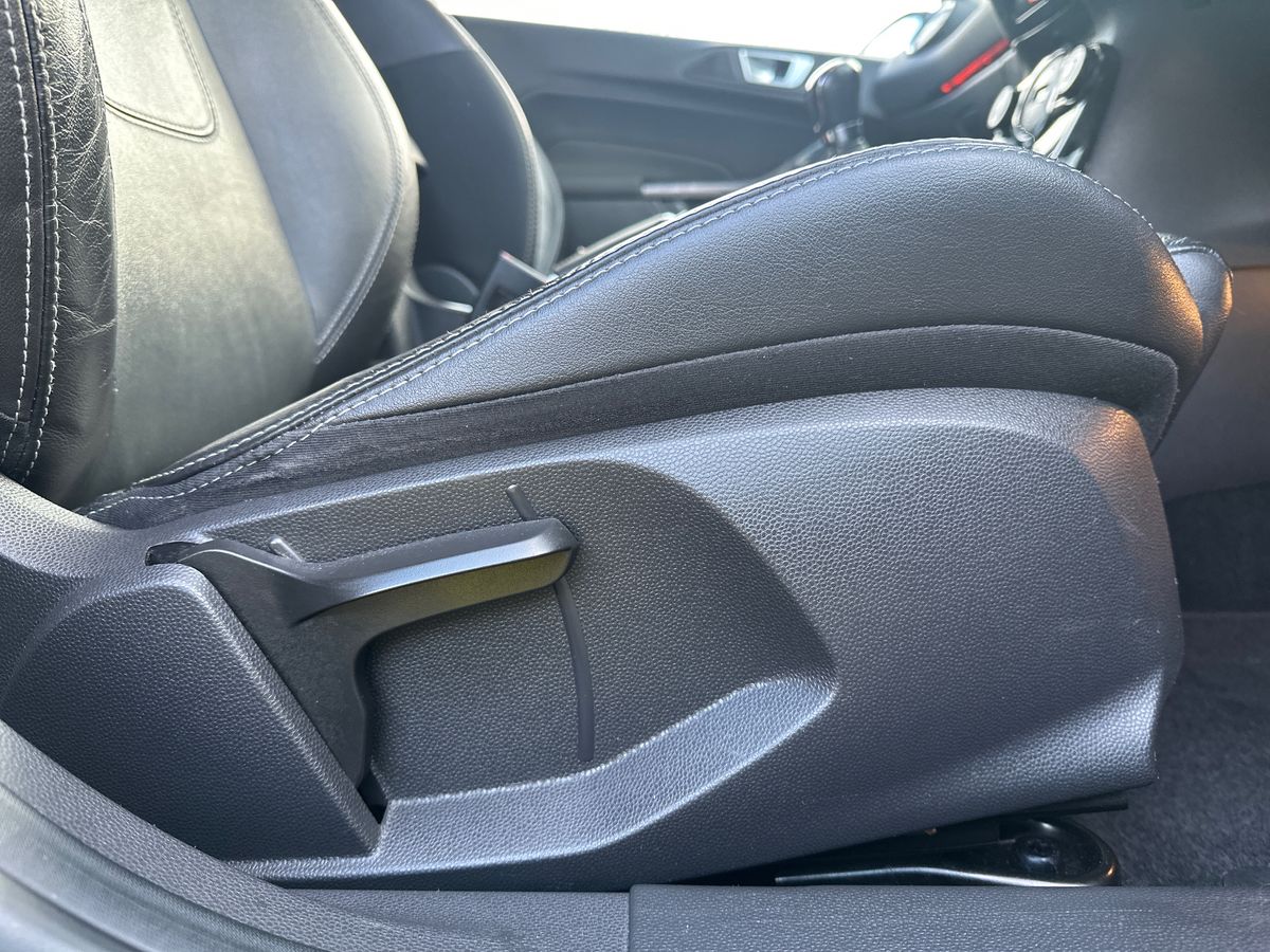 Used Ford Fiesta 2017 for sale - 77316073: Photo 30