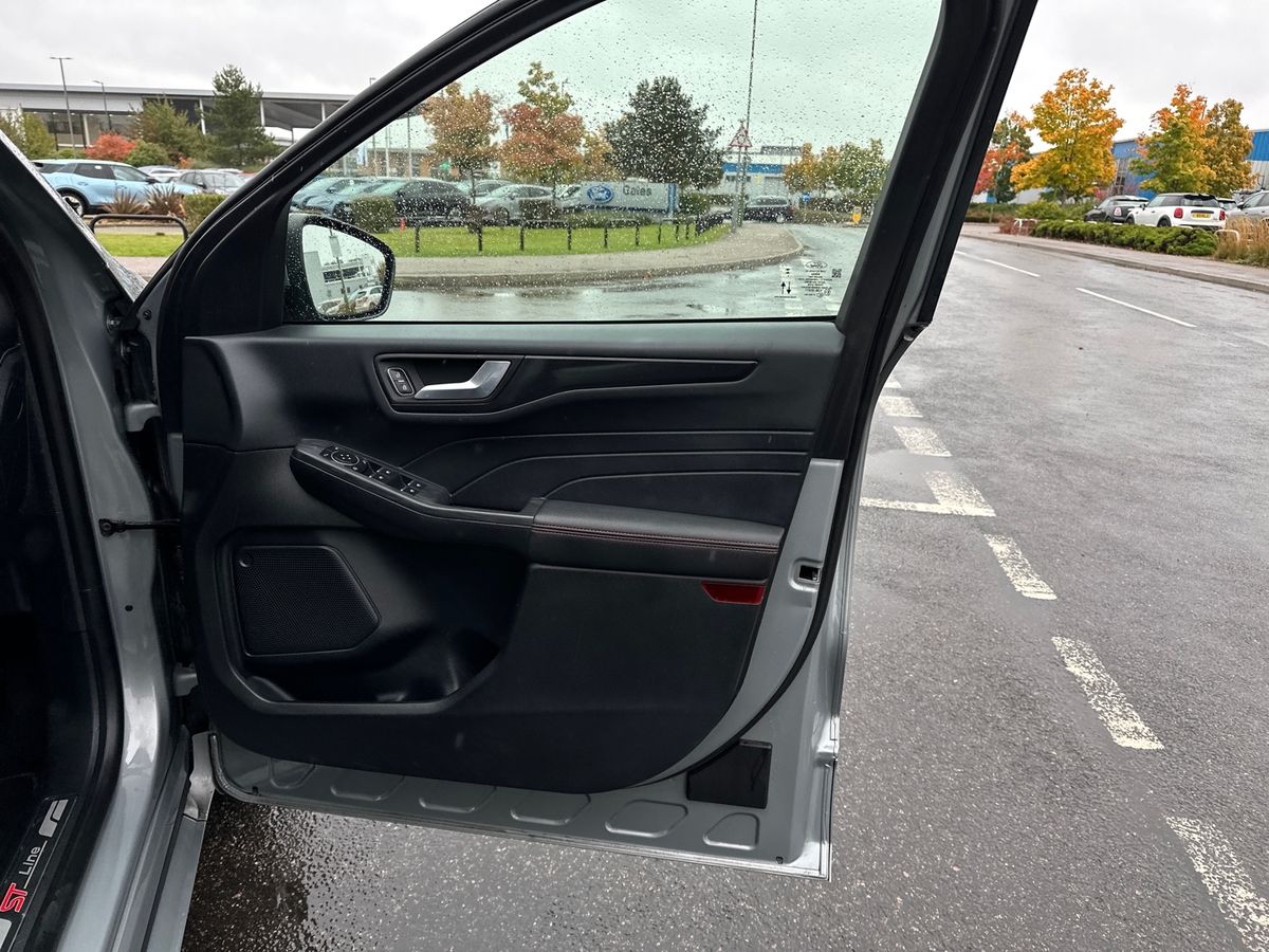 Used Ford Kuga 2022 for sale - 76870627: Photo 35