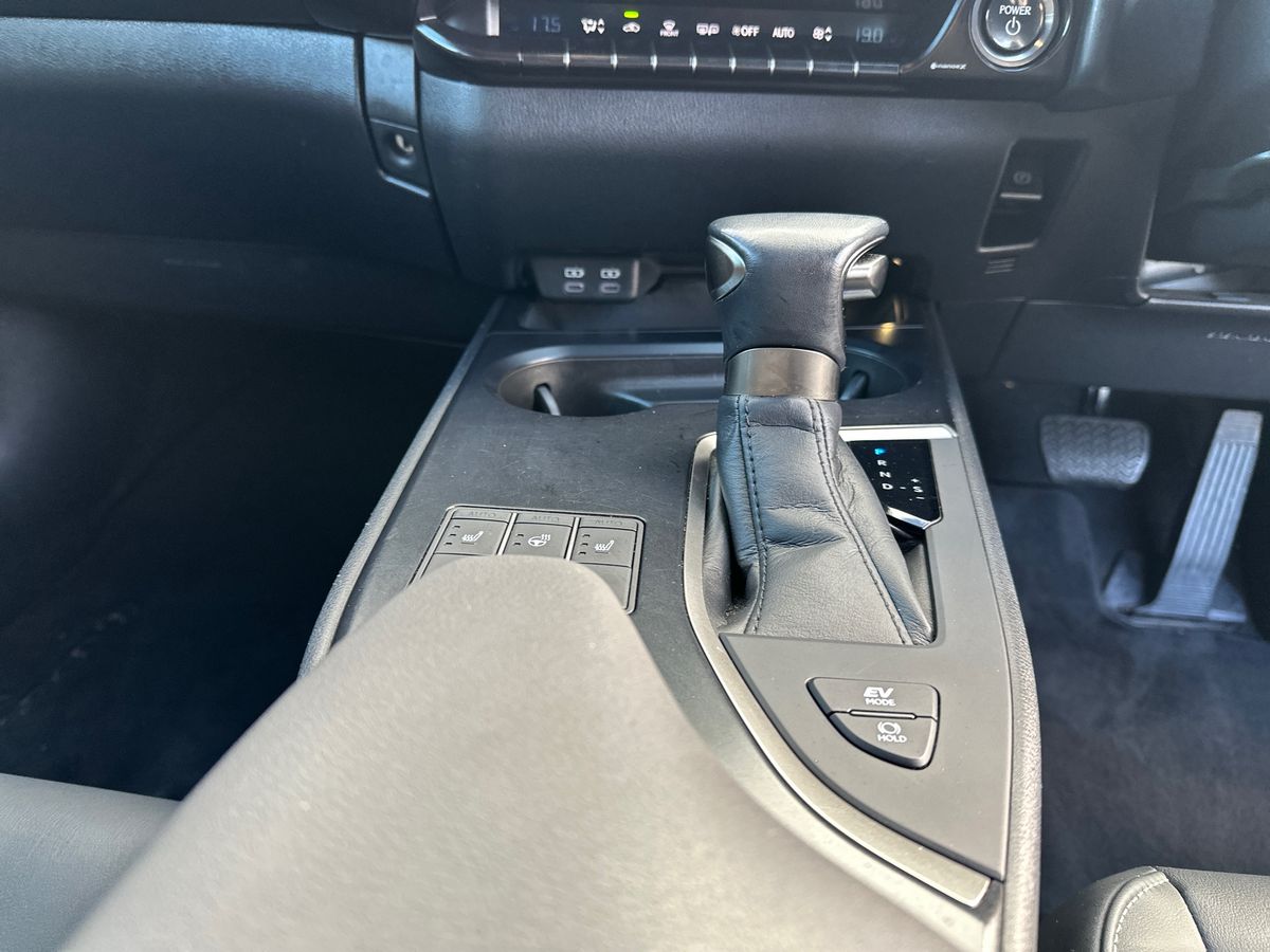 Used Lexus UX 2023 for sale - 77841546: Photo 22