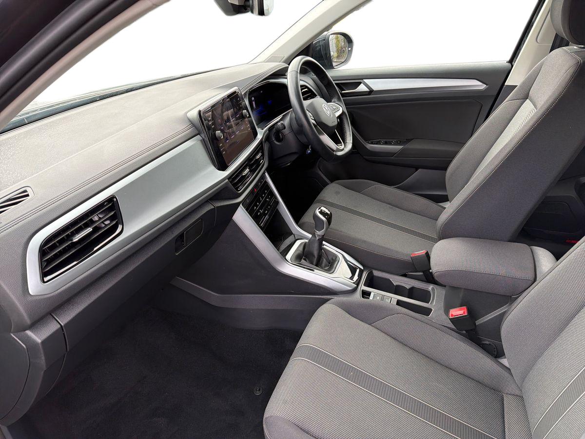 Used Volkswagen T-Roc 2023 for sale - 77380815: Photo 11