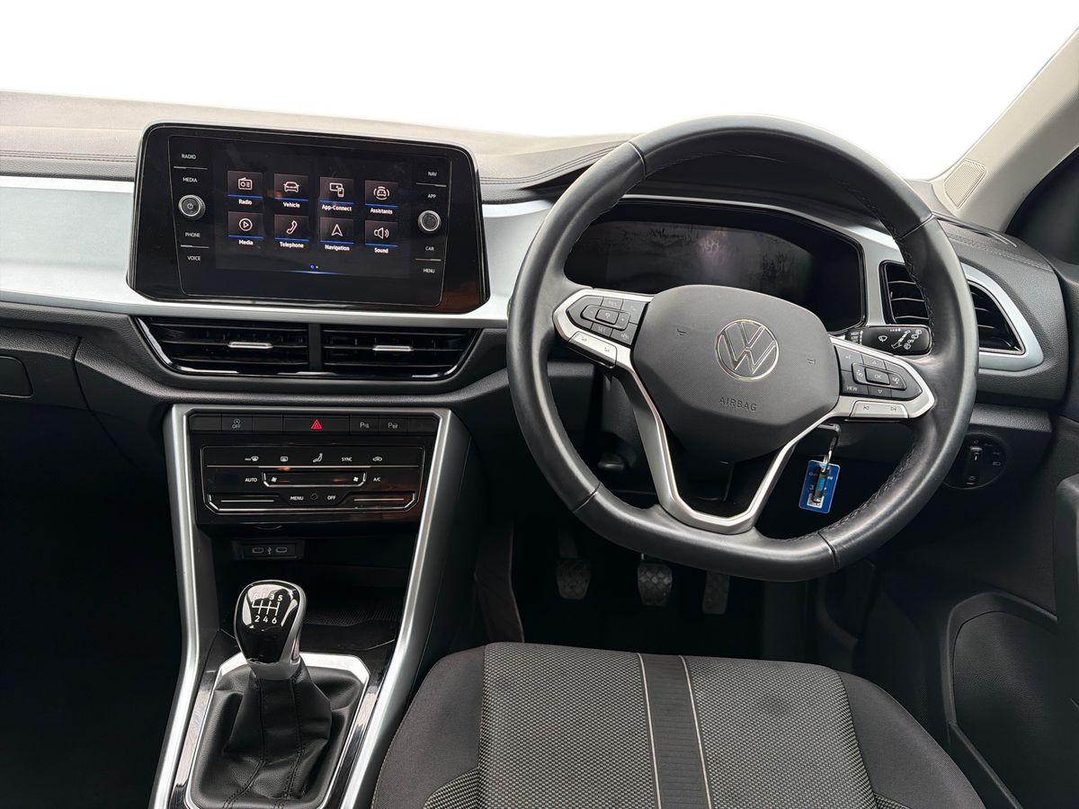 Used Volkswagen T-Roc 2023 for sale - 77380815: Photo 16