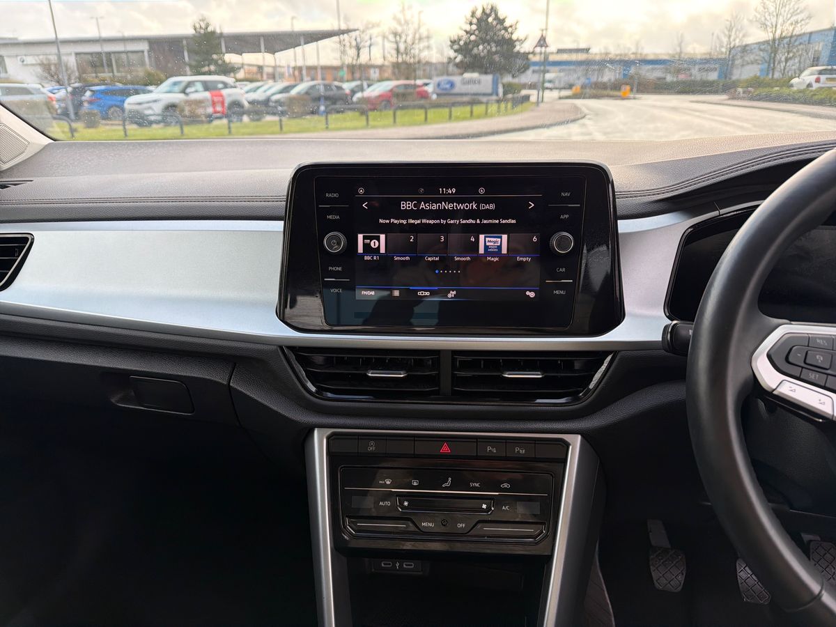 Used Volkswagen T-Roc 2023 for sale - 77380815: Photo 22