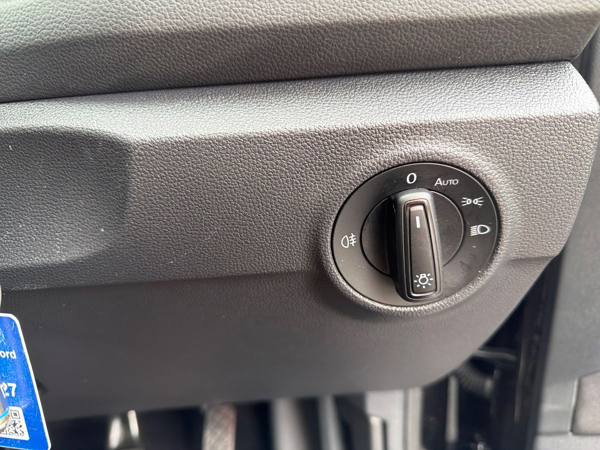 Used Volkswagen T-Roc 2023 for sale - 77380815: Photo 23