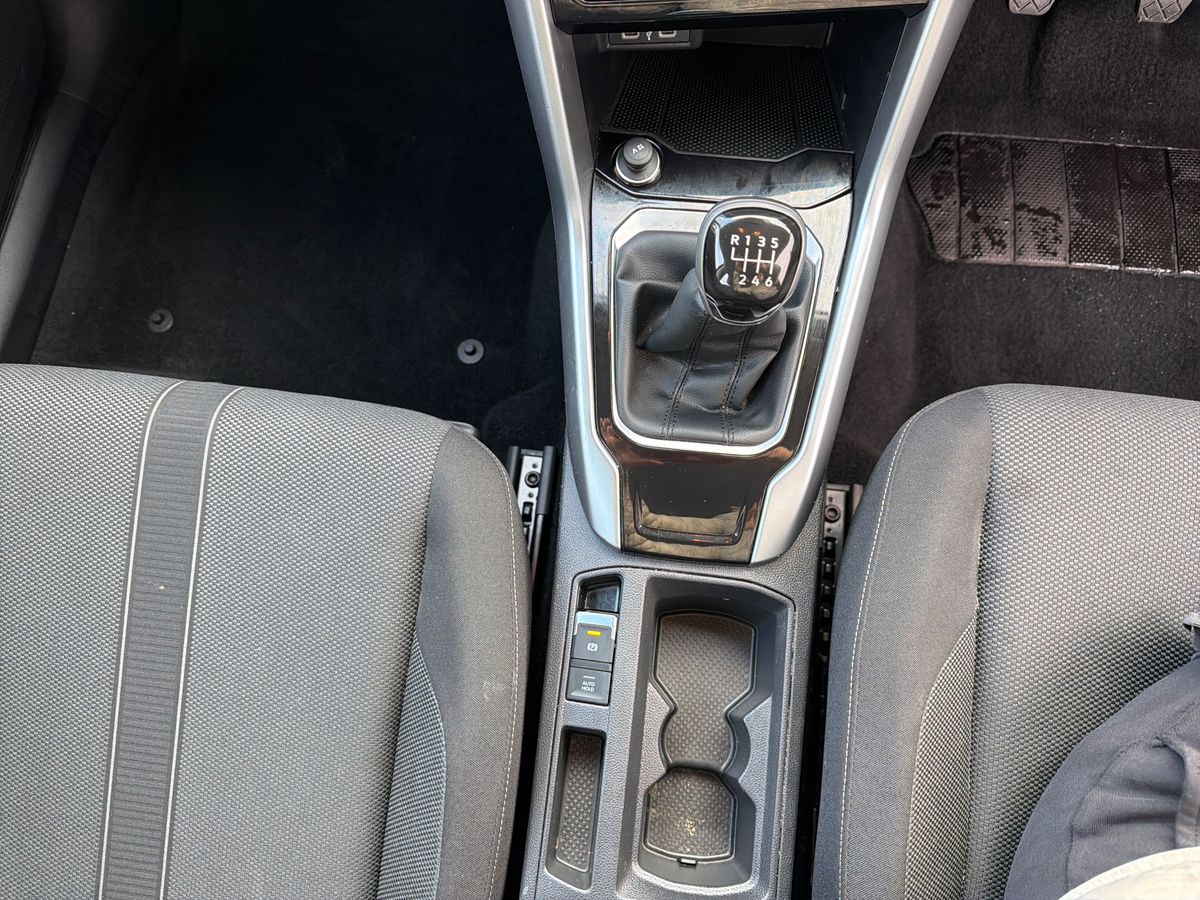 Used Volkswagen T-Roc 2023 for sale - 77380815: Photo 28