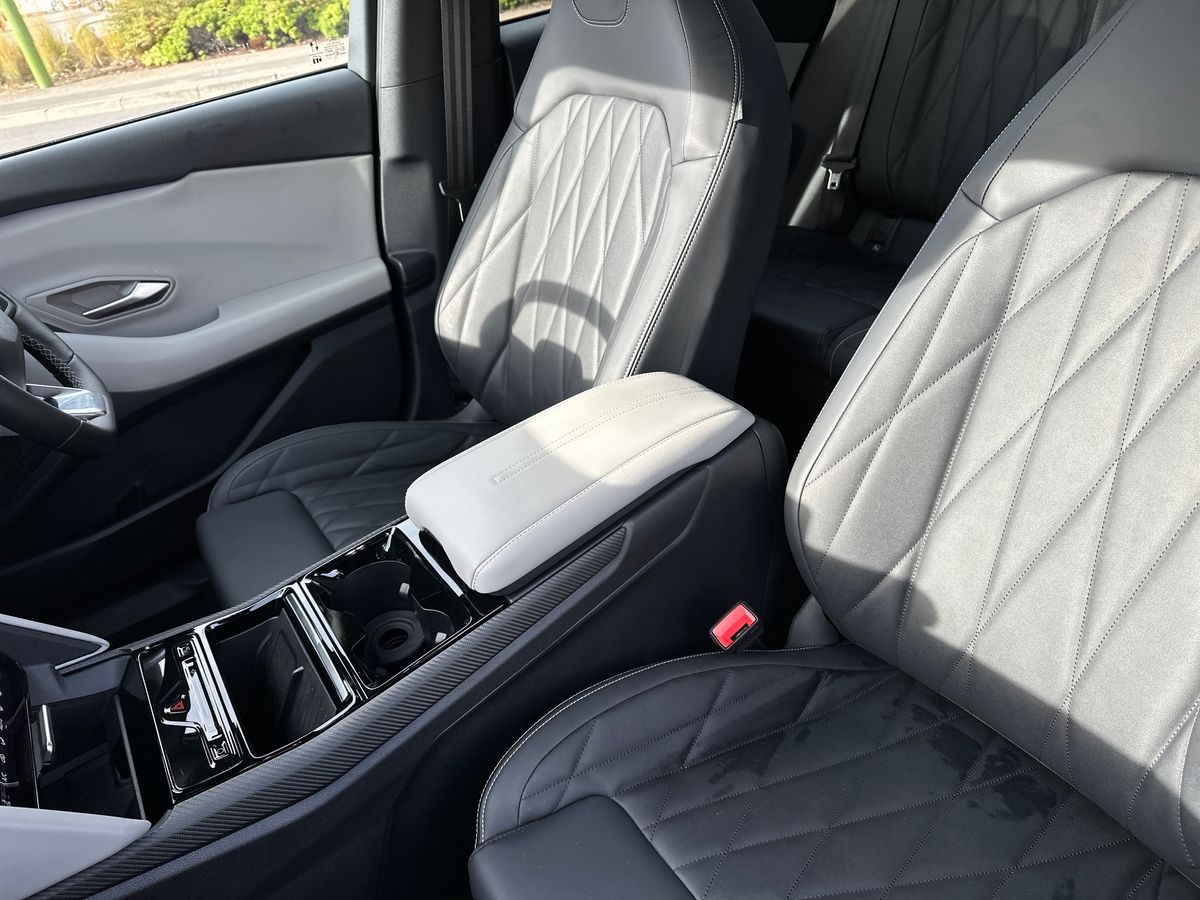 Used Ford Explorer 2025 for sale - 76586994: Photo 13