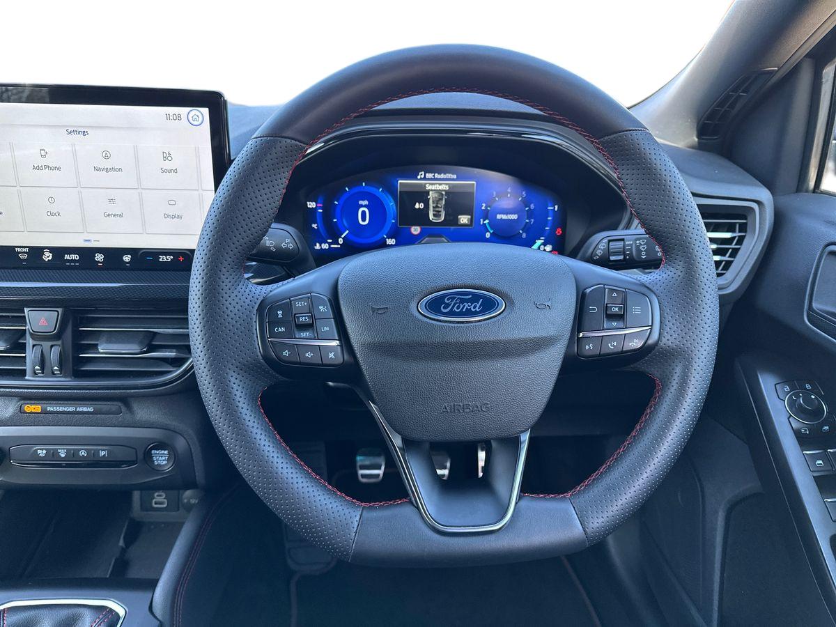 Used Ford Focus 2023 for sale - 78152528: Photo 17