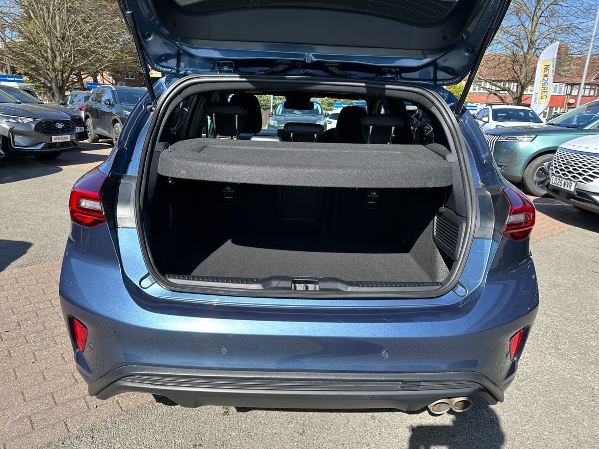 Used Ford Focus 2023 for sale - 78152528: Photo 34