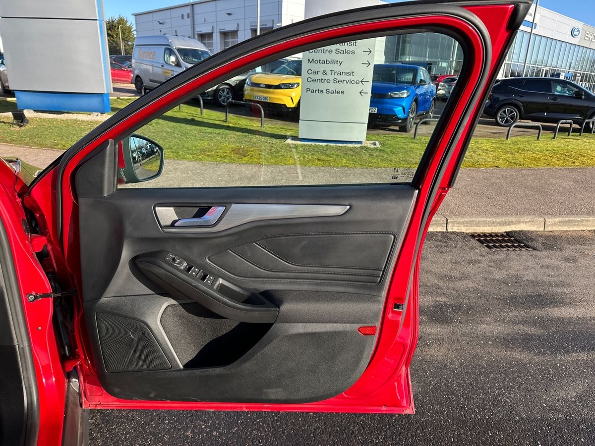 Used Ford Focus 2022 for sale - 77685636: Photo 35