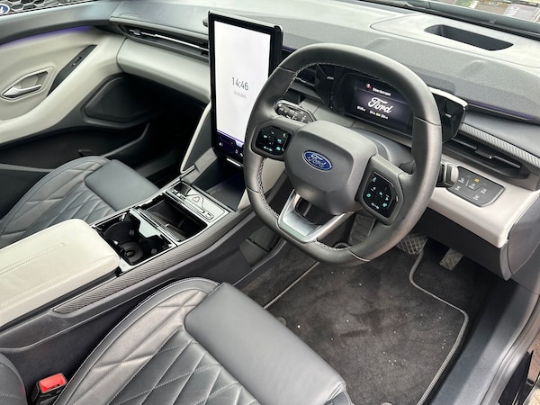Used Ford Explorer 2024 for sale - 76289888: Photo 10