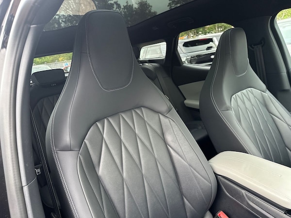 Used Ford Explorer 2024 for sale - 76289888: Photo 12