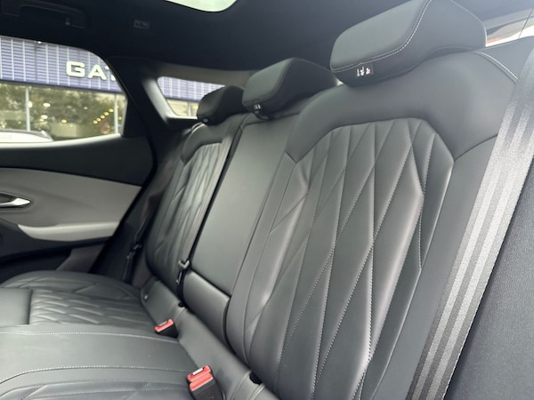 Used Ford Explorer 2024 for sale - 76289888: Photo 14