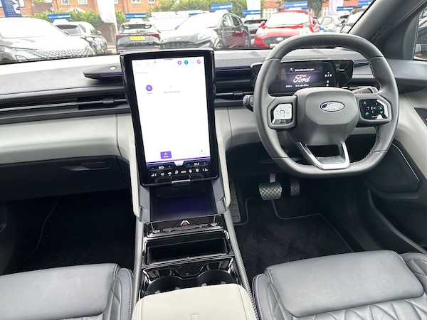 Used Ford Explorer 2024 for sale - 76289888: Photo 15