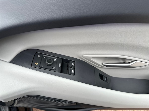 Used Ford Explorer 2024 for sale - 76289888: Photo 25
