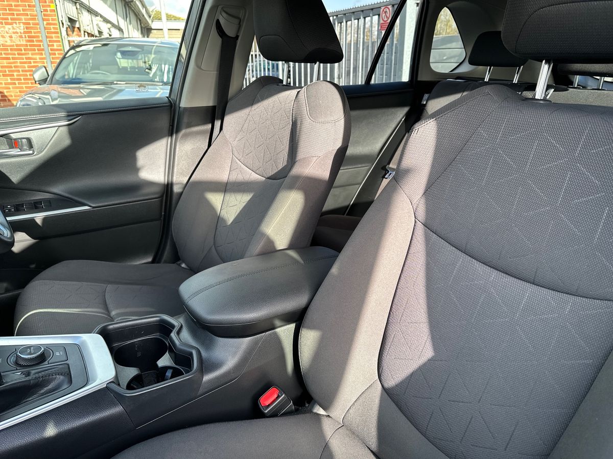 Used Toyota RAV4 2021 for sale - 77569987: Photo 13