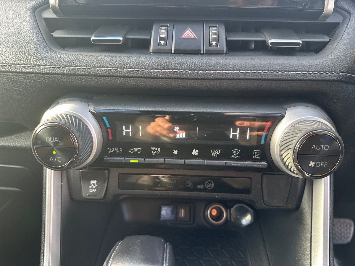 Used Toyota RAV4 2021 for sale - 77569987: Photo 22