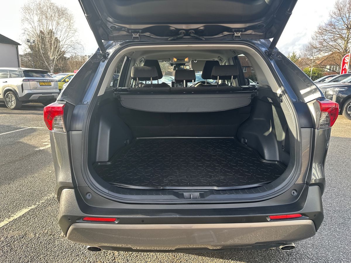 Used Toyota RAV4 2021 for sale - 77569987: Photo 34