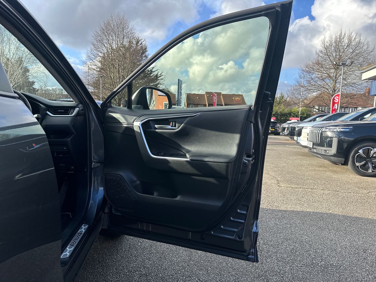 Used Toyota RAV4 2021 for sale - 77569987: Photo 35