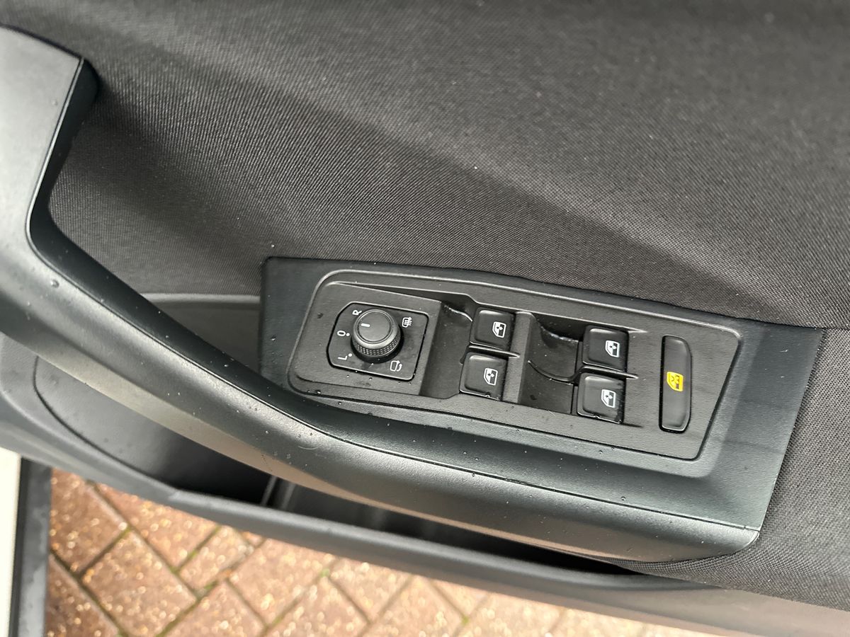 Used Volkswagen T-Roc 2024 for sale - 78198899: Photo 25