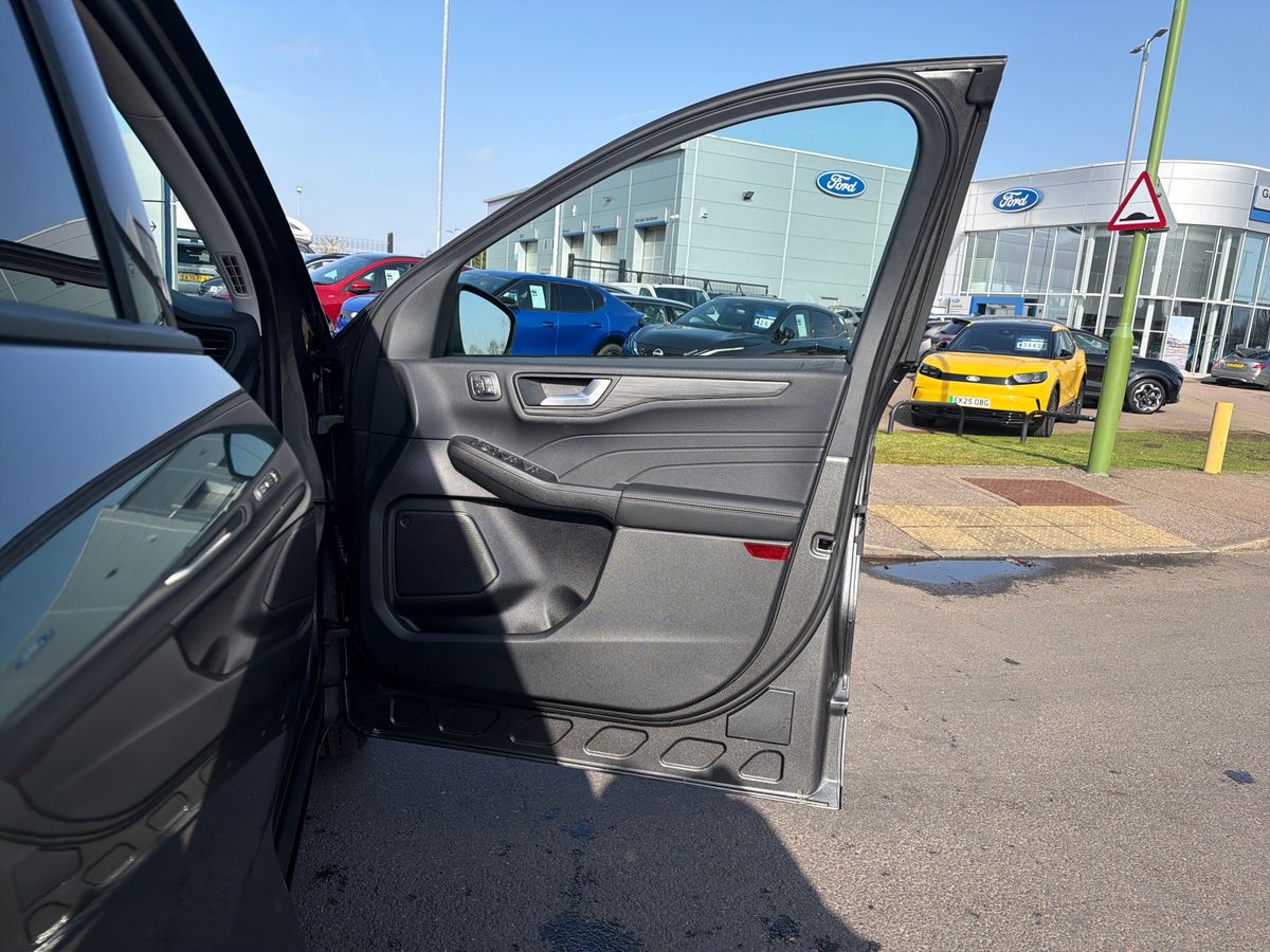 Used Ford Kuga 2025 for sale - 78088513: Photo 35