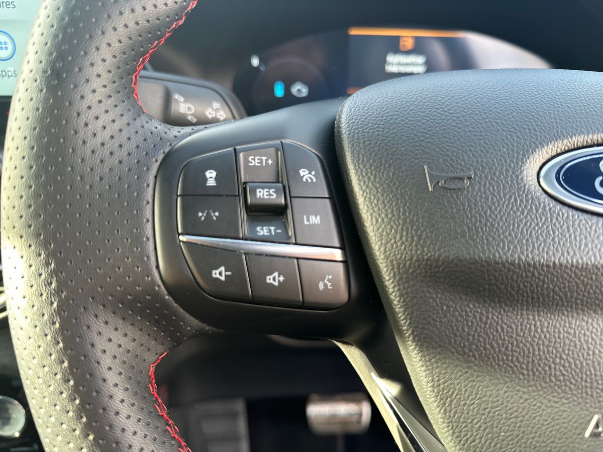 Used Ford Kuga 2025 for sale - 77526120: Photo 26