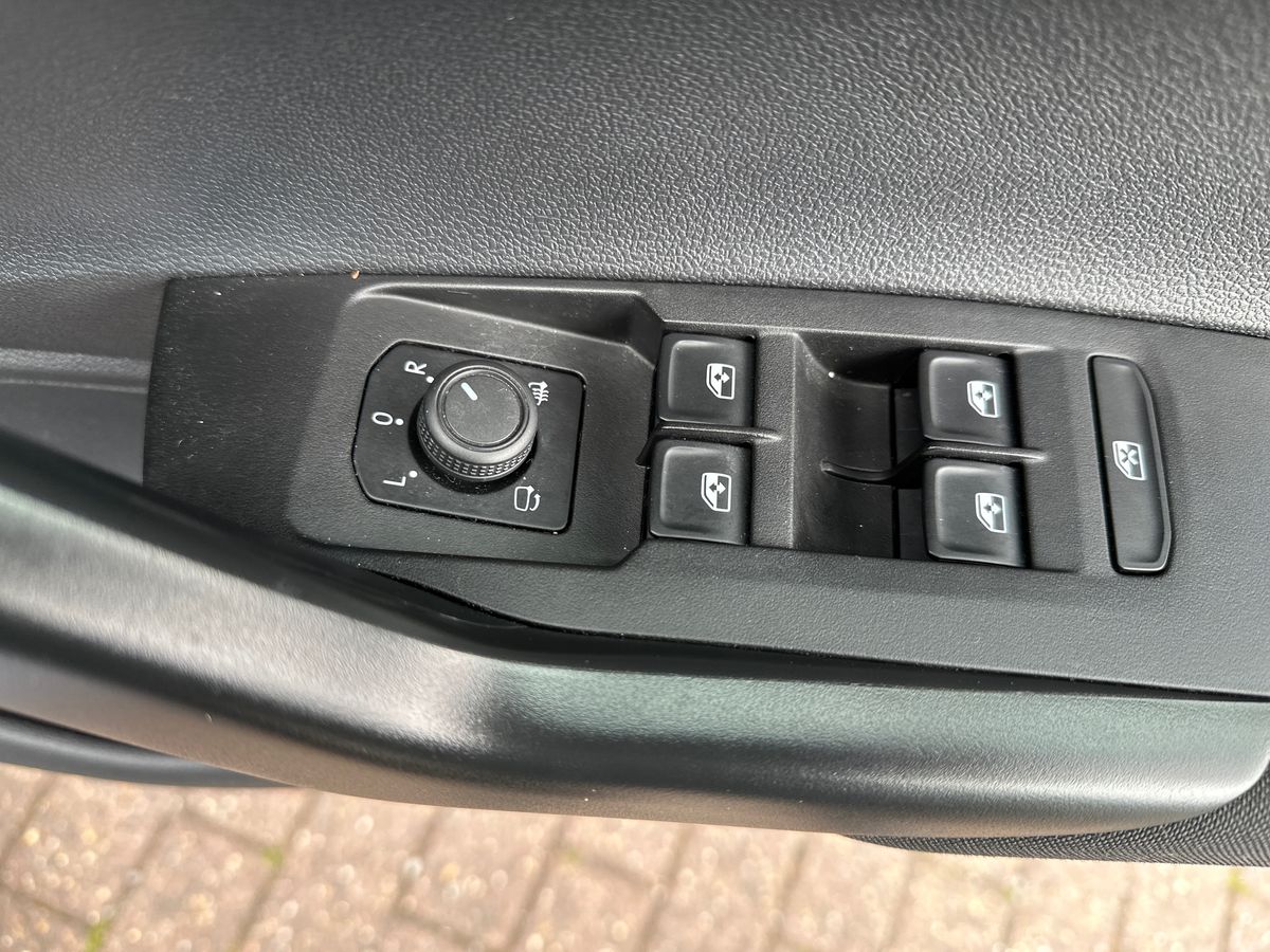 Used Volkswagen Polo 2024 for sale - 78226094: Photo 25