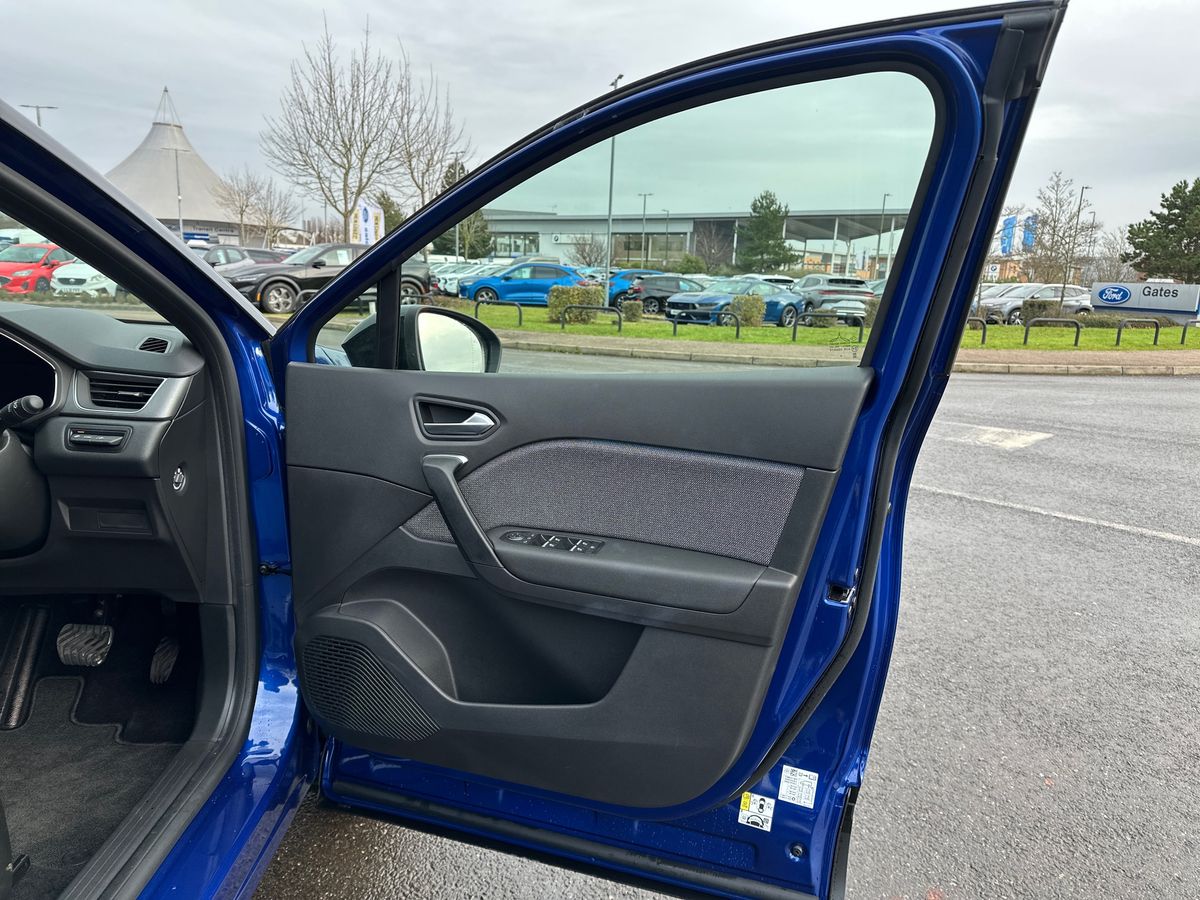 Used Renault Captur 2025 for sale - 77698199: Photo 35