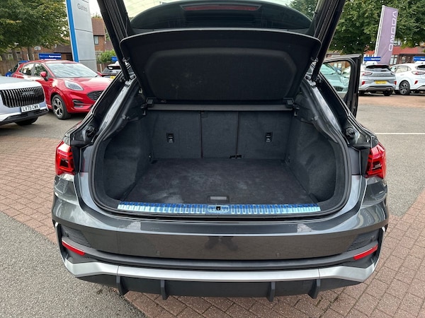 Used Audi Q3 2021 for sale - 76241676: Photo 34