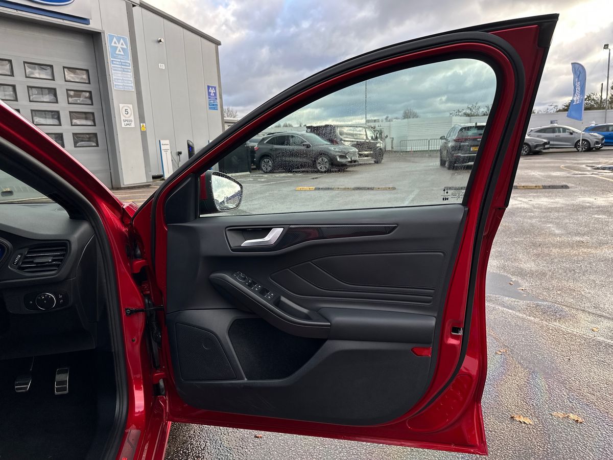 Used Ford Focus 2023 for sale - 77280998: Photo 35