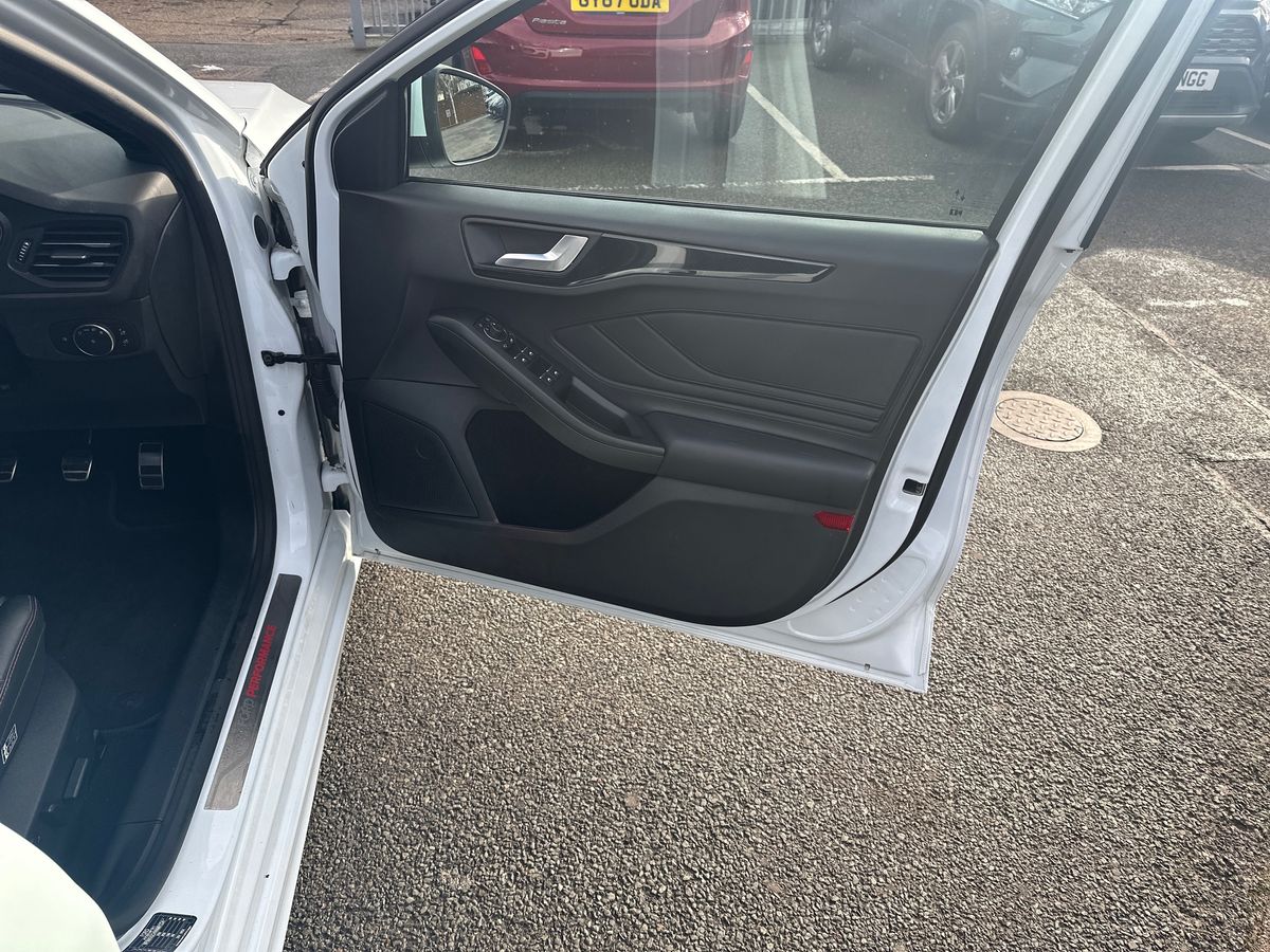 Used Ford Focus 2022 for sale - 77261570: Photo 35