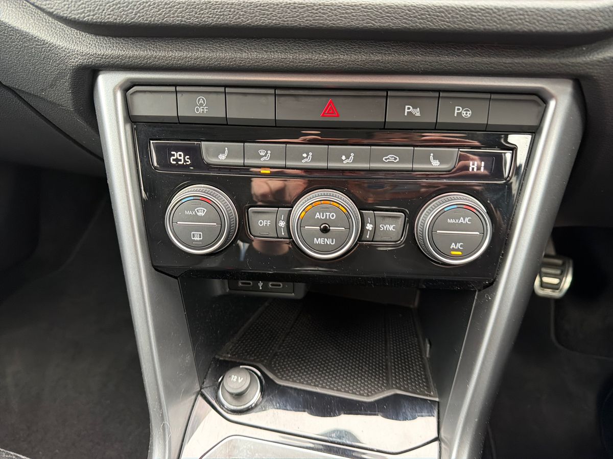 Used Volkswagen T-Roc 2021 for sale - 77618959: Photo 22