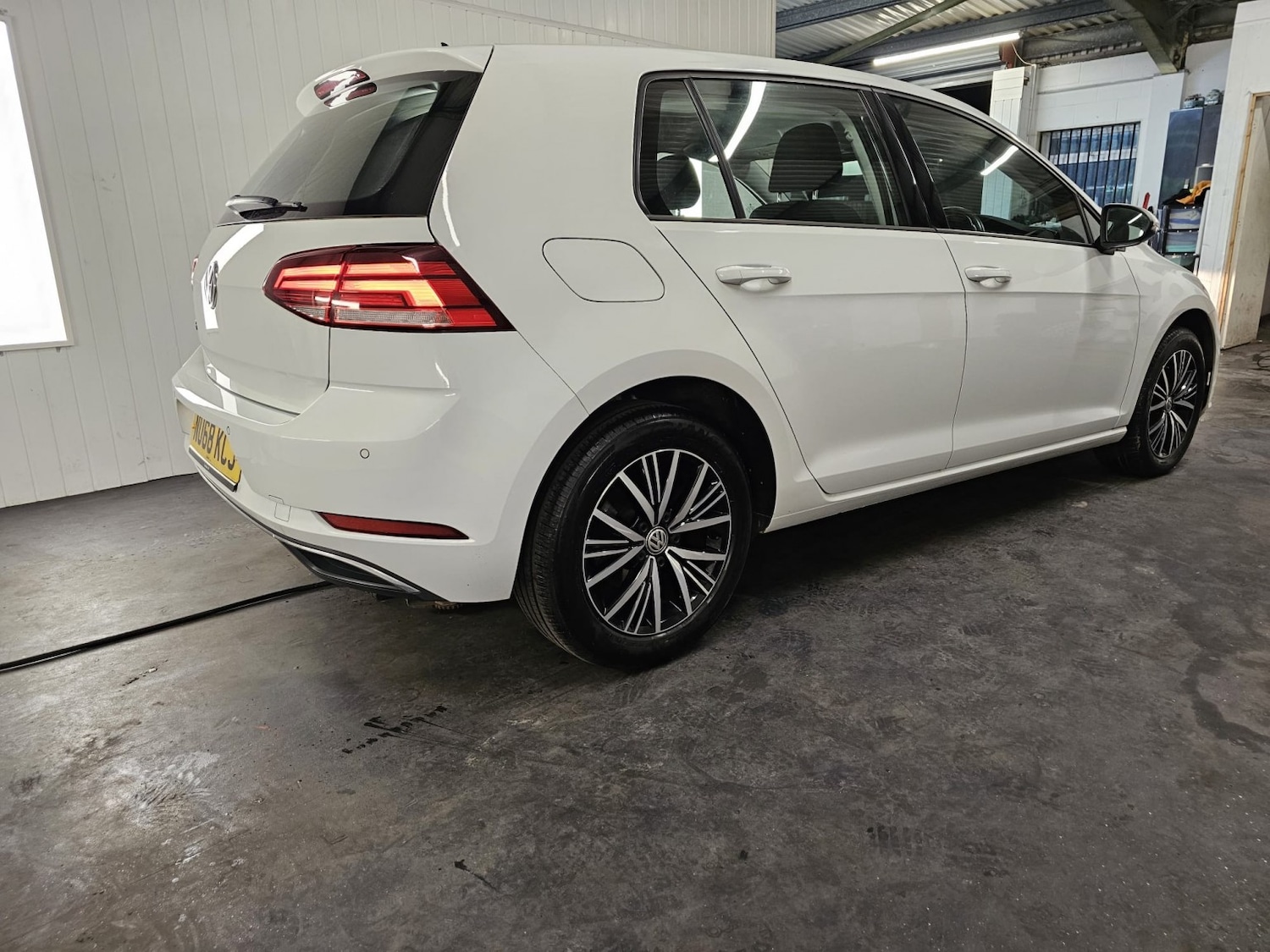 Used Volkswagen Golf 2018 for sale - 76945607: Photo 10